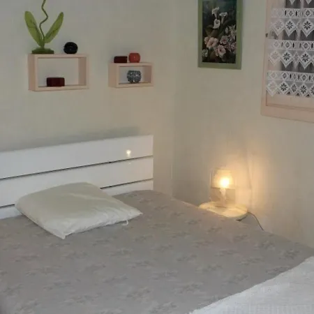 Appt 2p Cabine, 6 Couchages Avec Piscine Et Parking A Gruissan, Pres Et Port - Fr-1-229-868 Gruissan