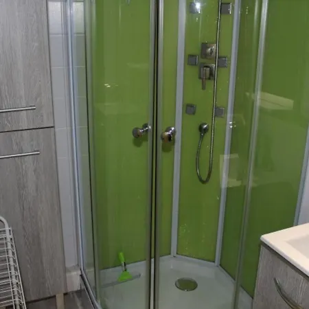 Apartment Appt 2p Cabine, 6 Couchages Avec Piscine Et Parking A Gruissan, Pres Et Port - Fr-1-229-868