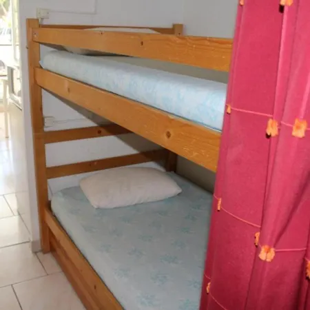 Appt 2p Cabine, 6 Couchages Avec Piscine Et Parking A Gruissan, Pres Et Port - Fr-1-229-868 Apartment *